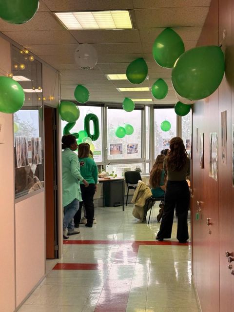 Couloir du Rémora 77 avec des ballons verts pour fêter les 20 ans